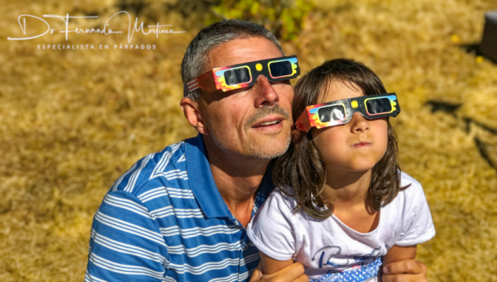 Cuida tus ojos duramte el eclipse solar